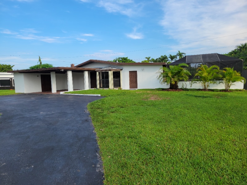 Building Photo - 10605 SW 112th St