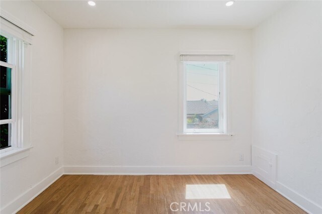 Building Photo - 915 N Kenneth Rd