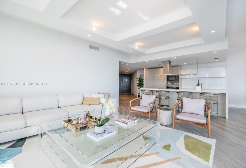 Building Photo - 17301 Biscayne Blvd