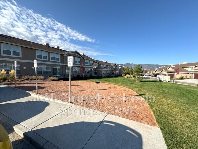 Building Photo - 764 Brambleberry Hts