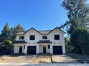 Building Photo - Charming 3 Bedroom, 2 1/2 Bath Farmhouse S...