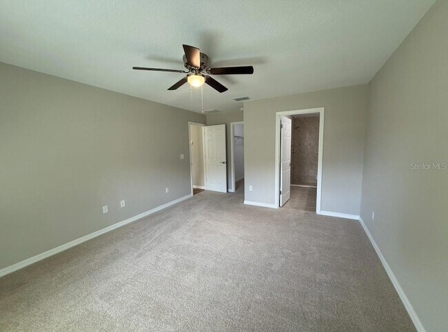 Building Photo - 13756 SW 102nd Pl