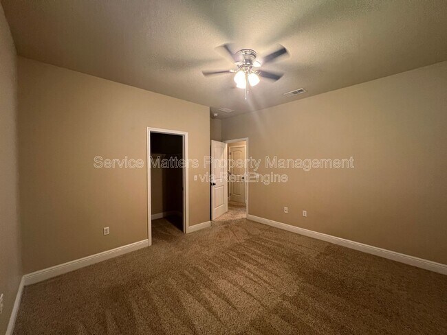 Building Photo - 5951 Palermo Dr