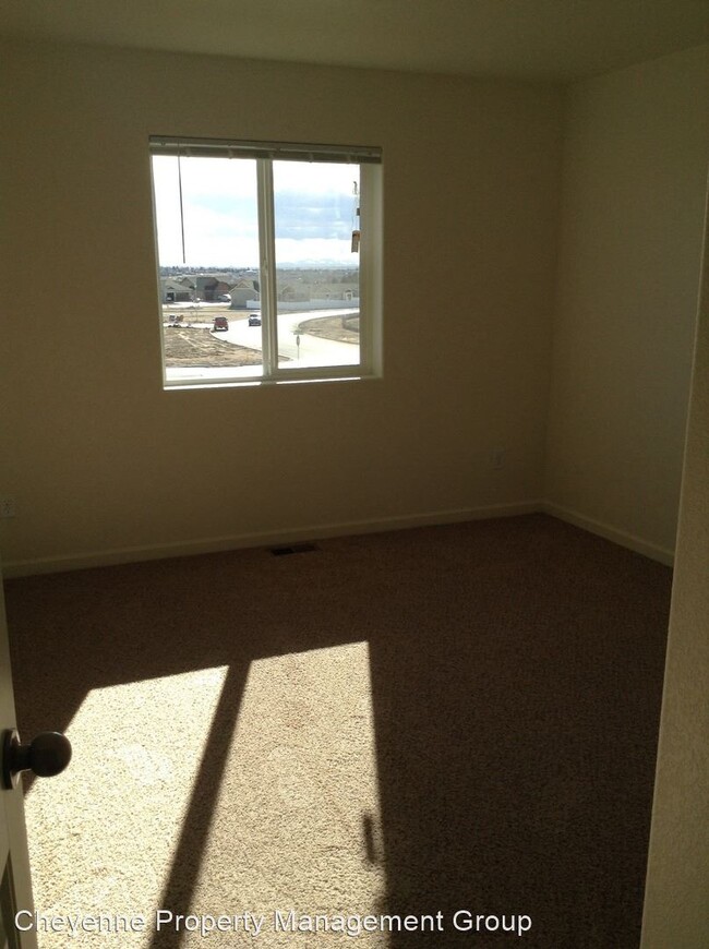 Building Photo - 3 br, 2.5 bath House - 6603 Horse Soldier Rd.