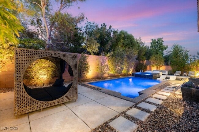 Building Photo - 338 Azar Swan Ave