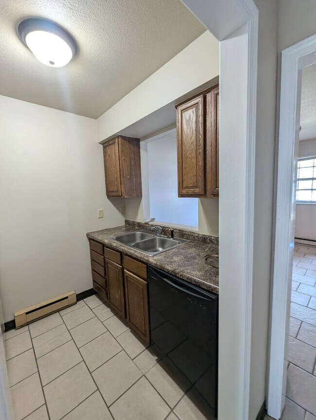 Building Photo - 2/1.5 Townhouse in Columbia