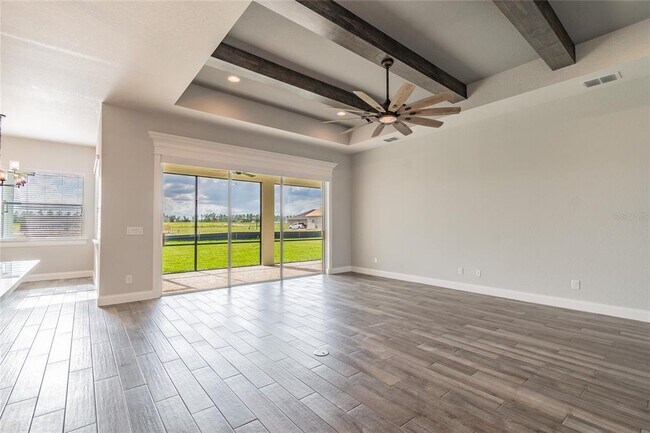 Building Photo - 6753 Bentridge Dr