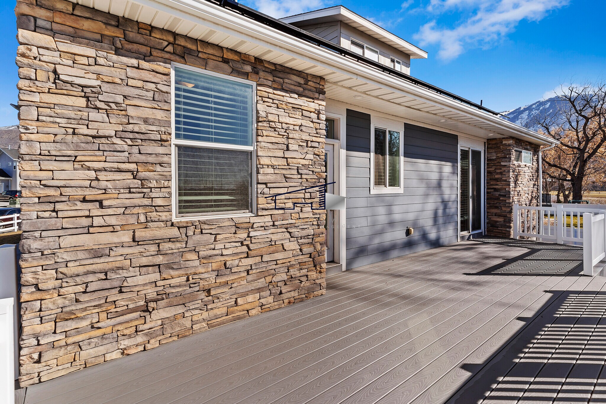 Building Photo - 369 W Clark Cir