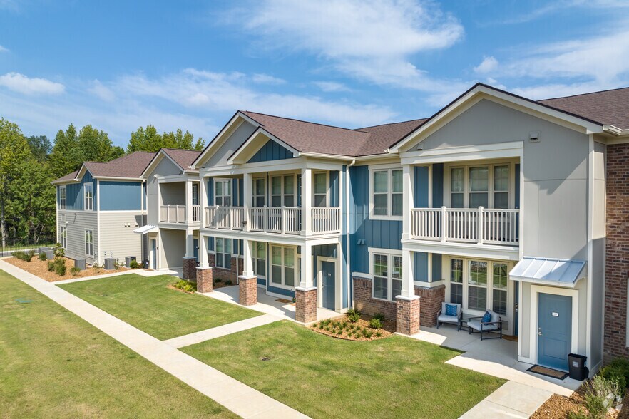 Springs at Buckingham Farms 4556 Hacks Cross Rd Memphis TN 38125