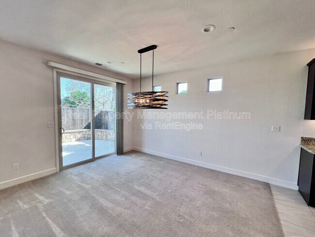 Building Photo - 3415 Brimhall Ln