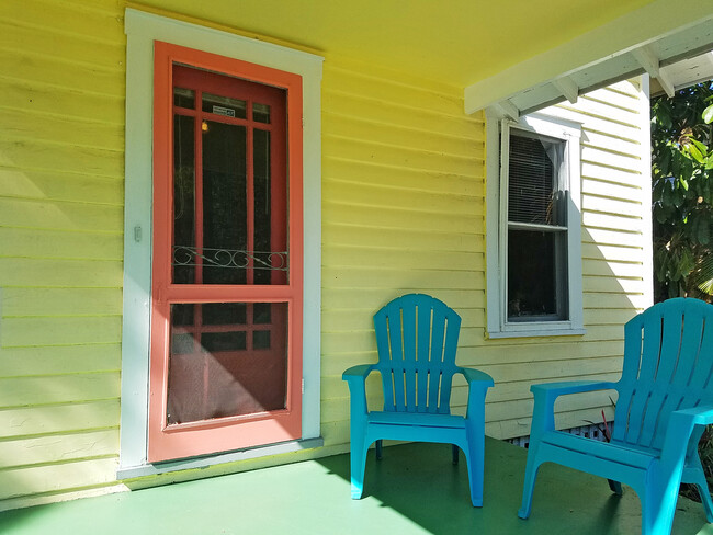 Building Photo - Classic Gulfport Farmhouse