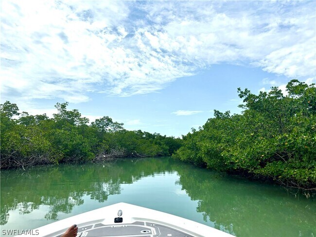 Building Photo - 1435 Curlew Ave