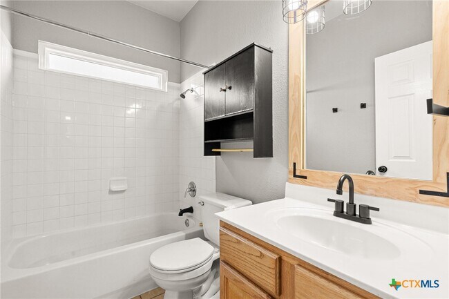 Building Photo - 5806 Chuckwagon Cir