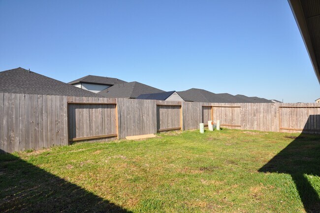 Building Photo - 31303 Yatesbury Ln