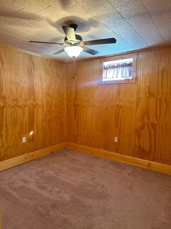 Building Photo - 2156 Hollow Rd