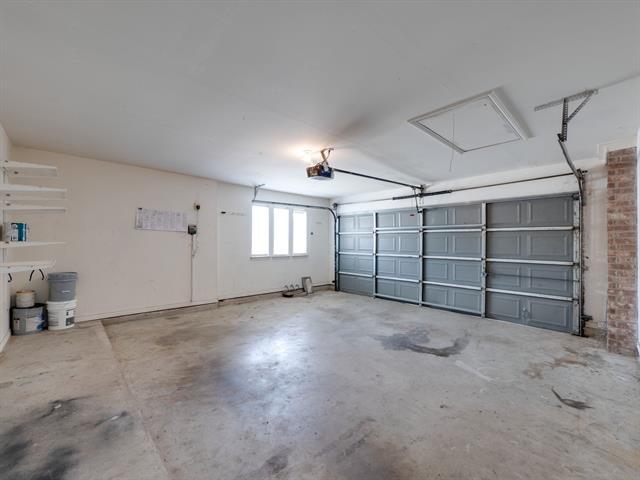 Building Photo - 8611 Forest Glen Dr