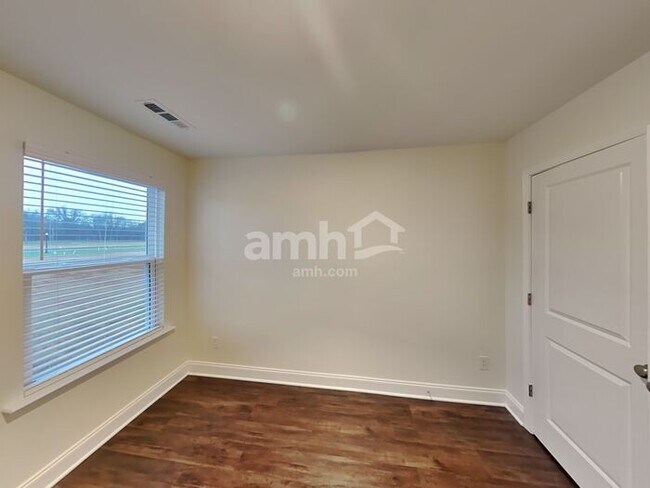 Building Photo - 5309 Virtue Ave