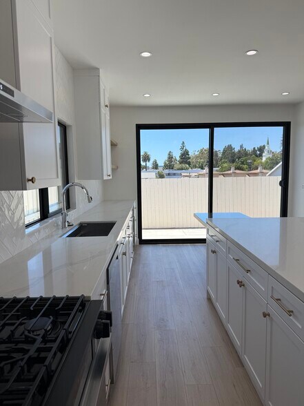 Building Photo - 615 Manchester Terrace