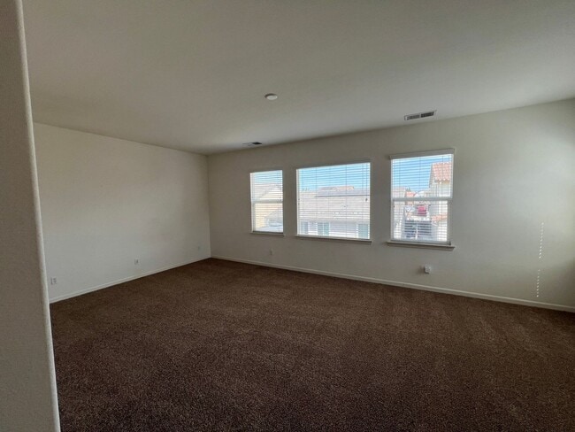 Building Photo - 2553 Acapulco Way