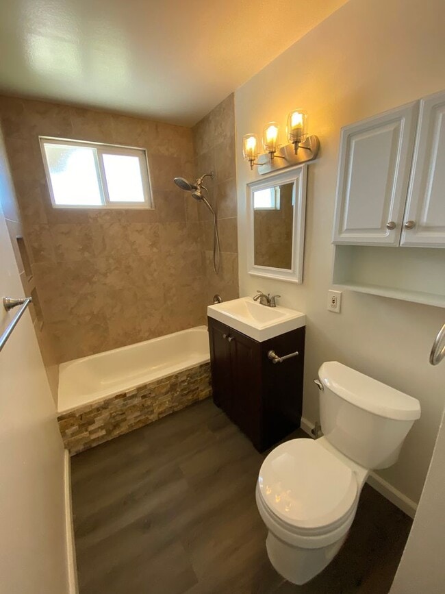 Building Photo - Updated Single Story Home Located in Orcutt with easy access to VSFB/Highway 135