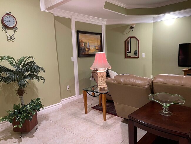 Building Photo - 1430 Juneau Way