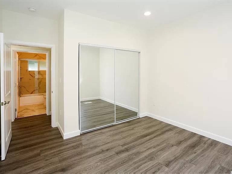 Building Photo - 7523 Milwood Ave