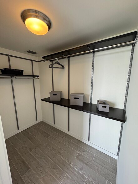 Walking Closet - 342 NE 35th St