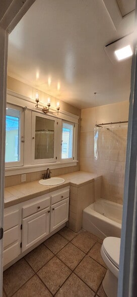 Building Photo - 3045 E Corto Pl