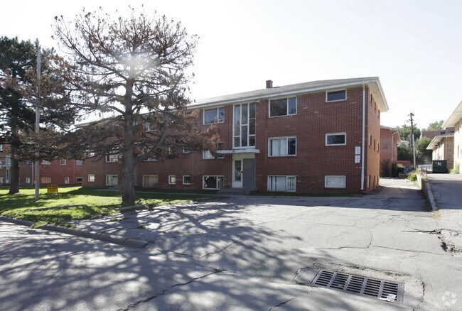 Building Photo - 4813 Boyd