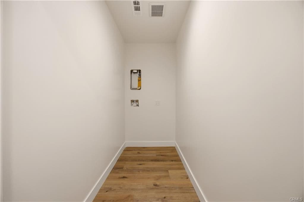 Building Photo - 17024 Parthenia St