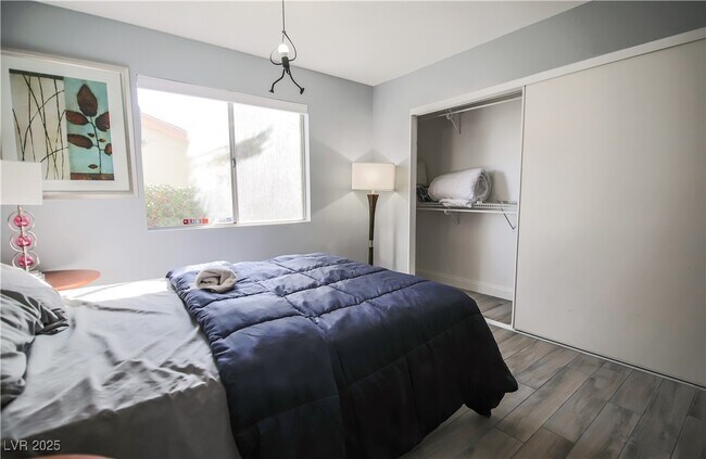 Building Photo - 5086 Cartaro Dr