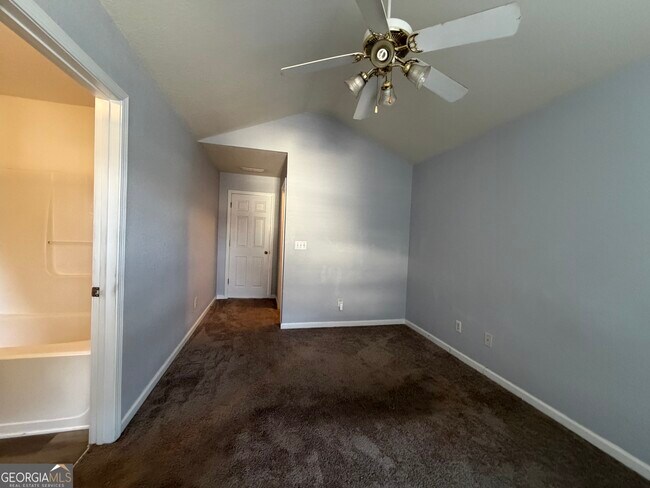 Building Photo - 2807 Snapfinger Manor