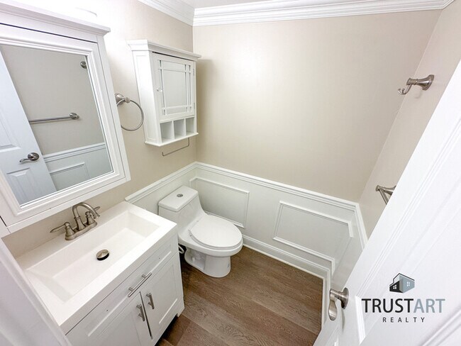 Building Photo - 3 Bedroom house with garage in North East,...