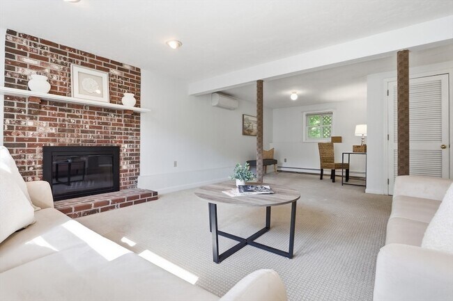 Building Photo - 51 Hosmer St