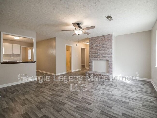 Building Photo - 151-153 Massey Lane