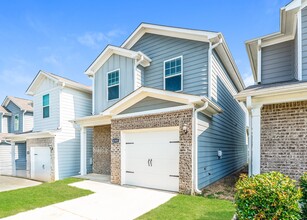 Building Photo - 6365 Rainbow Row