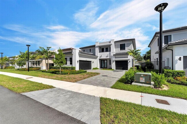 Building Photo - 8283 SW 120th Ter