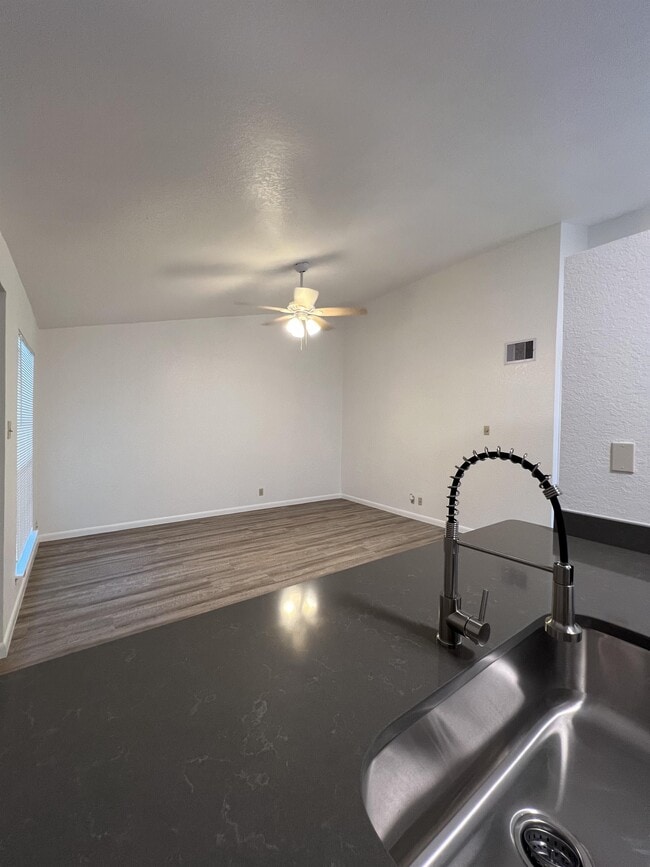 Building Photo - 8848 Meadow Range St