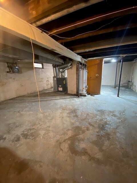 Building Photo - 3893 E 55th St