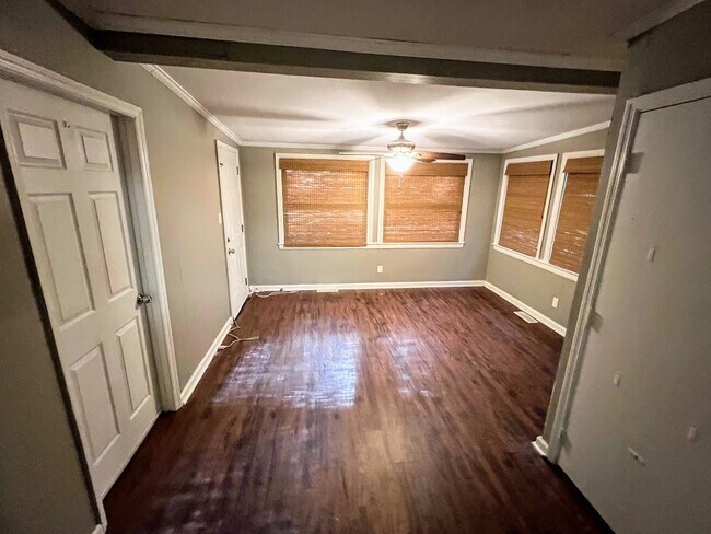 Building Photo - 119 Westridge Dr