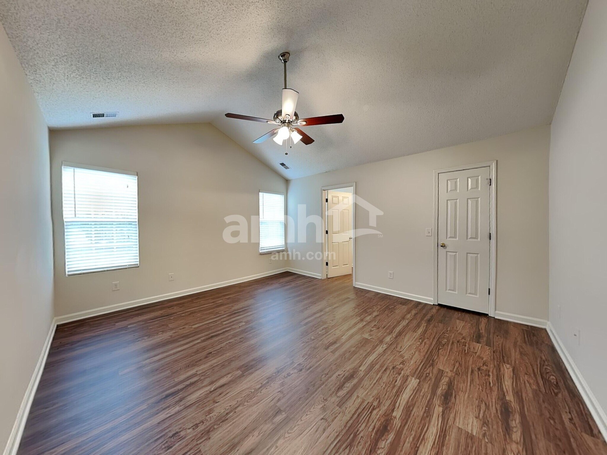 Building Photo - 750 Ashland Park Way