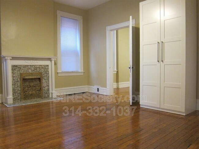 Building Photo - 3849 Juniata St