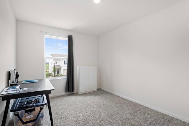 Building Photo - 2921 Acadia Cir
