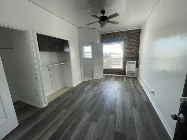 Interior Photo - Toberman Apts.