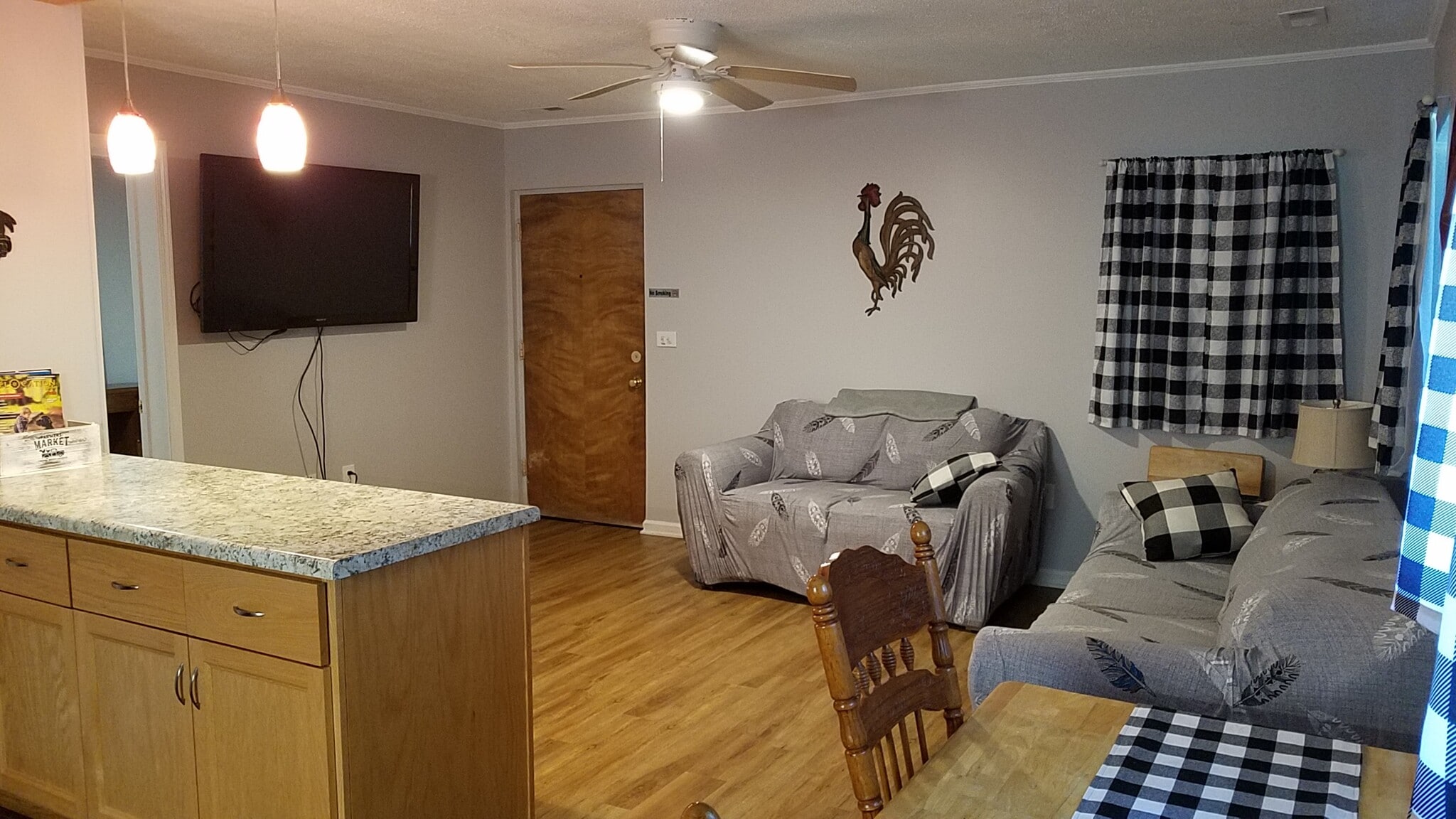 Building Photo - 453 N Flat Rock Rd