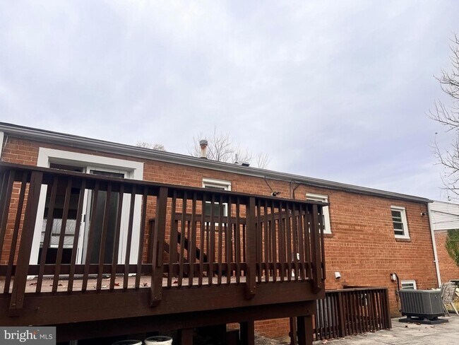 Building Photo - 1400 Iron Forge Rd