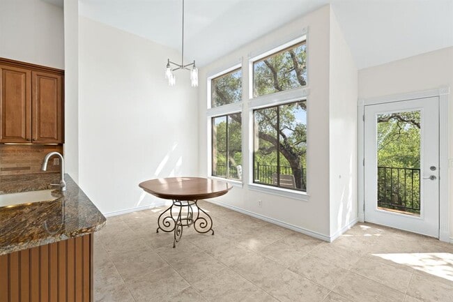 Building Photo - 7503 Clove Cove
