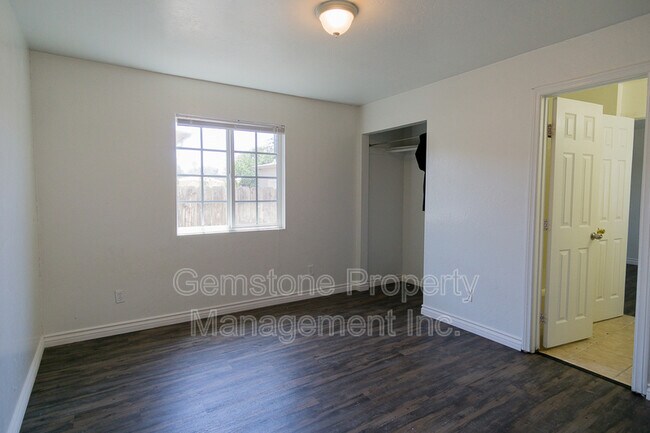 Building Photo - 4938 Art St