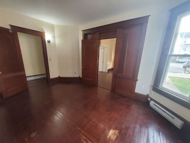 Building Photo - 2nd St 215-217 N