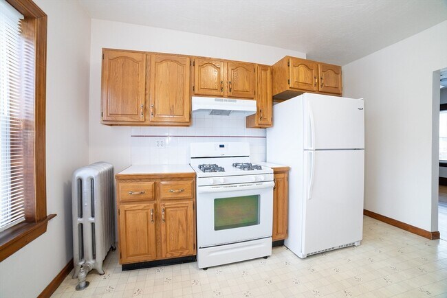 Building Photo - 7 Ridgeland Rd